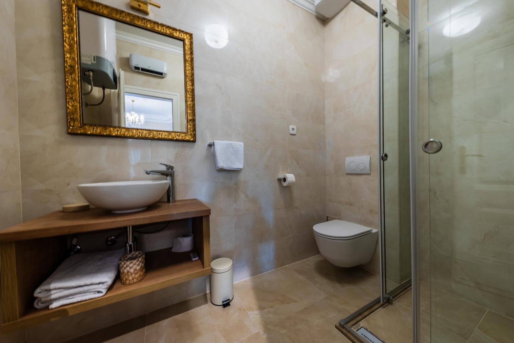 San Mihael Luxury Rooms 1 더갈포지 객실 사진
